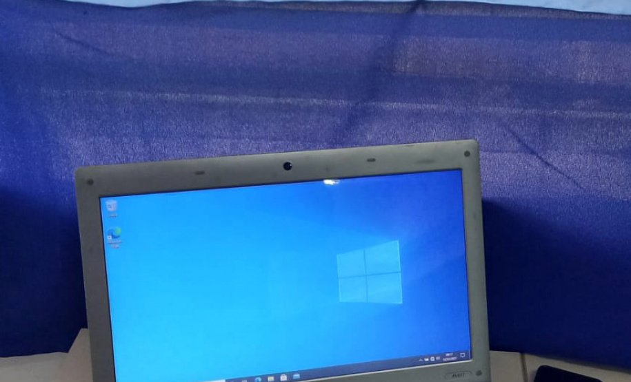 Com o início das aulas remotas em 2020, diversos colégios estaduais do Paraná arrecadaram aparelhos eletrônicos para que os estudantes pudessem participar do ensino virtual. - Foto: Divulgação SEED