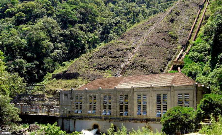 Primeira grande hidrelétrica do Paraná completa 90 anos de operação- Vista atual da Usina.  -  Foto: Divulgação Copel