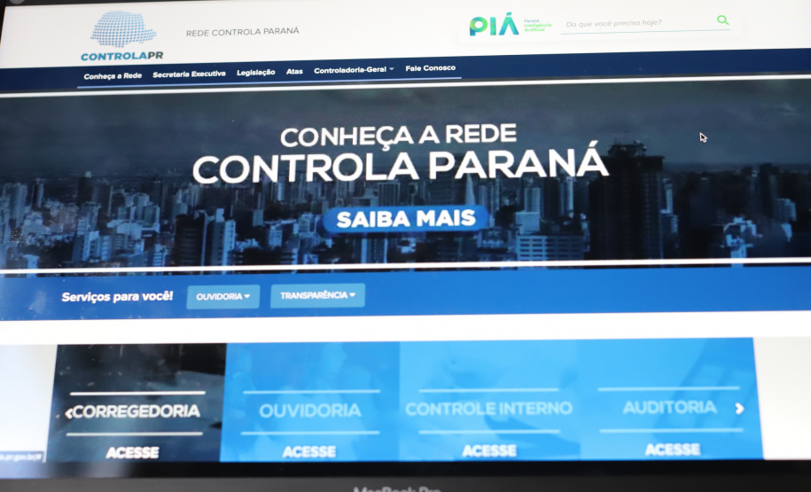 Governo lança rede para auxiliar municípios a controlarem gastos  -  Foto: Geraldo Bubniak/AEN