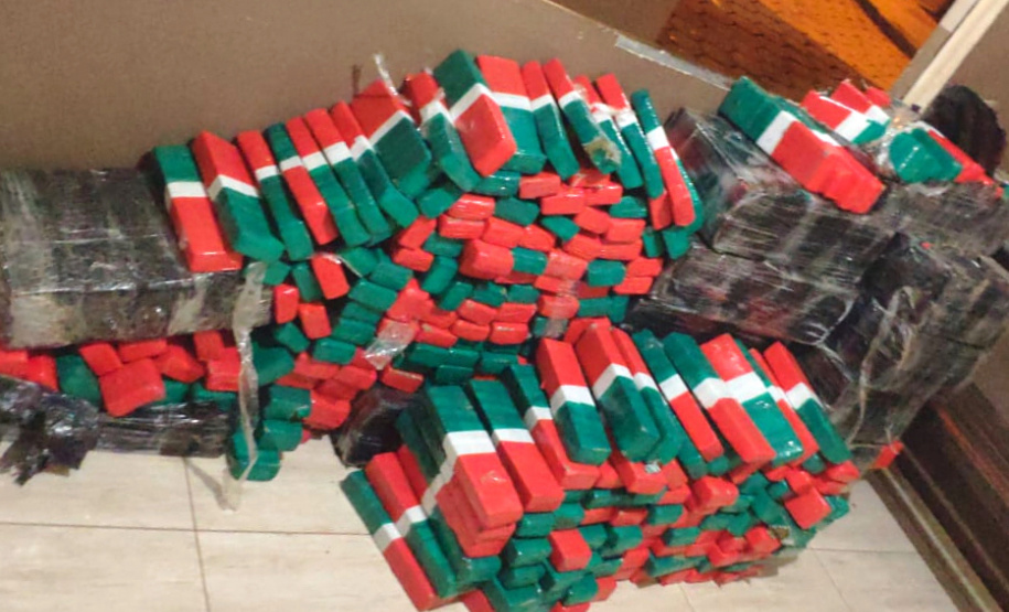 As forças de segurança do Paraná apreenderam cerca de 145,2 toneladas a mais de drogas nos doze meses de 2020, se comparado com o ano de 2019. De acordo com os dados da Secretaria Estadual da Segurança Pública (SESP), divulgados nesta quarta-feira (24/03), foram 288,9 toneladas de drogas (maconha, cocaína e crack) apreendidas de janeiro a dezembro de 2020, contra 143,6 toneladas durante o mesmo período de 2019, ou seja, um aumento de 50,2%. - Curitiba, 24/03/2021 - Foto: Divulgação SESP-PR