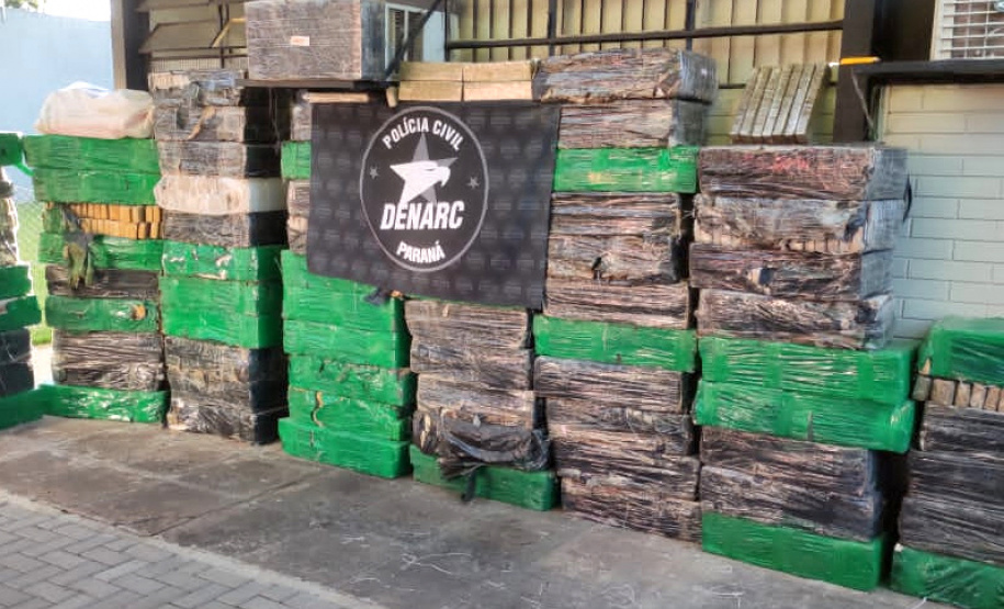 As forças de segurança do Paraná apreenderam cerca de 145,2 toneladas a mais de drogas nos doze meses de 2020, se comparado com o ano de 2019. De acordo com os dados da Secretaria Estadual da Segurança Pública (SESP), divulgados nesta quarta-feira (24/03), foram 288,9 toneladas de drogas (maconha, cocaína e crack) apreendidas de janeiro a dezembro de 2020, contra 143,6 toneladas durante o mesmo período de 2019, ou seja, um aumento de 50,2%. - Curitiba, 24/03/2021 - Foto: Divulgação SESP-PR
