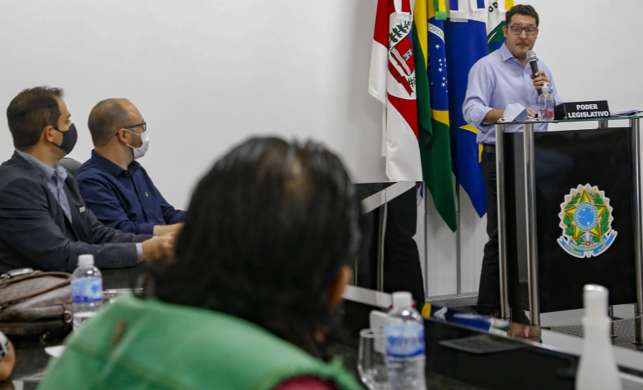 Comitiva da Nova Ferroeste visita Mundo Novo, no Mato Grosso do Sul. Os técnicos apresentaram na Câmara de Vereadores da cidade o estudo de demanda e traçado elaborado para a ferrovia.
 Foto Gilson Abreu/AEN