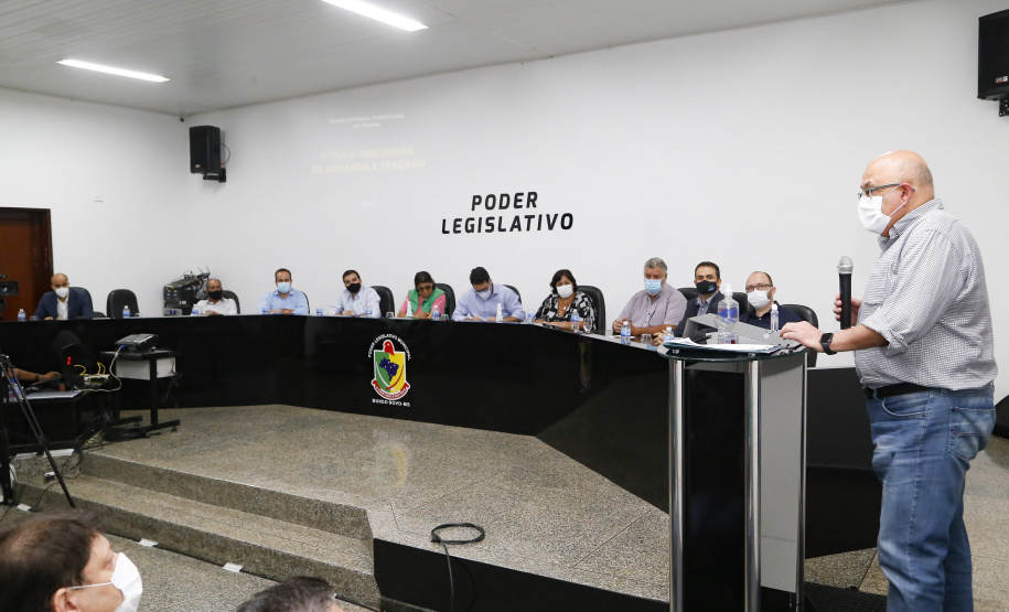Comitiva da Nova Ferroeste visita Mundo Novo, no Mato Grosso do Sul. Os técnicos apresentaram na Câmara de Vereadores da cidade o estudo de demanda e traçado elaborado para a ferrovia.
 Foto Gilson Abreu/AEN