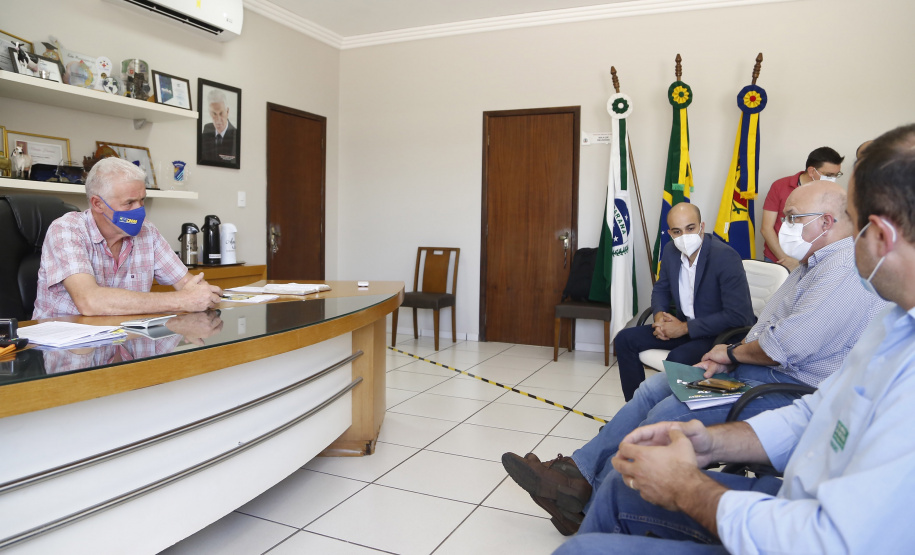 24.03.2021 - Visita do grupo técnico  da nova Ferroeste  na prefeitura de Guaíra, com o prefeito Heraldo Trento.
 Foto Gilson Abreu/AEN