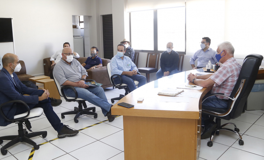 24.03.2021 - Visita do grupo técnico  da nova Ferroeste  na prefeitura de Guaíra, com o prefeito Heraldo Trento.
 Foto Gilson Abreu/AEN