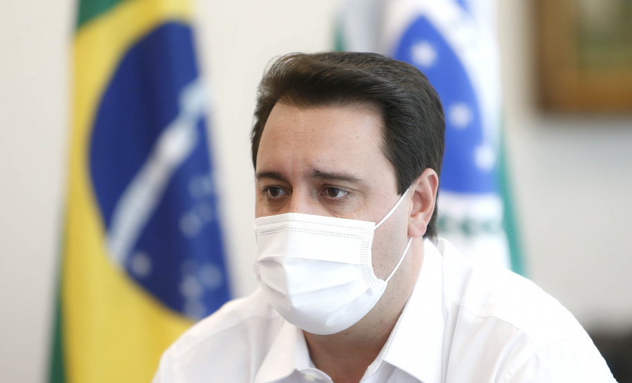 O governador Carlos Massa Ratinho Junior afirmou nesta quinta-feira (25) que a nova modalidade de ensino dos Colégios Cívico-Militares do Paraná (CCM-PR), que começa a ser implantada neste ano letivo em 197 escolas da rede pública estadual, será referência para uma nova geração de estudantes. - Curitiba, 25/03/2021 - Foto: Jonathan Campos/AEN