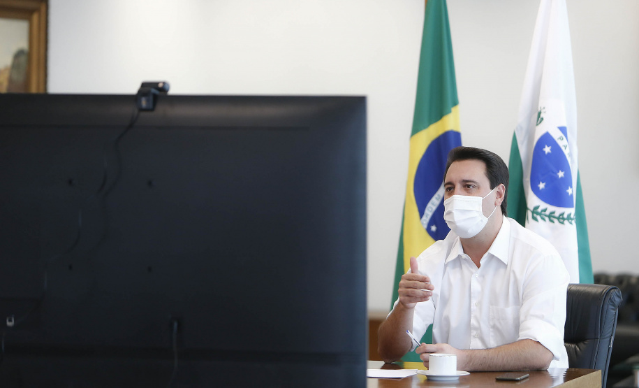 O governador Carlos Massa Ratinho Junior afirmou nesta quinta-feira (25) que a nova modalidade de ensino dos Colégios Cívico-Militares do Paraná (CCM-PR), que começa a ser implantada neste ano letivo em 197 escolas da rede pública estadual, será referência para uma nova geração de estudantes. - Curitiba, 25/03/2021 - Foto: Jonathan Campos/AEN