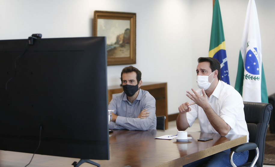 O governador Carlos Massa Ratinho Junior afirmou nesta quinta-feira (25) que a nova modalidade de ensino dos Colégios Cívico-Militares do Paraná (CCM-PR), que começa a ser implantada neste ano letivo em 197 escolas da rede pública estadual, será referência para uma nova geração de estudantes. - Curitiba, 25/03/2021 - Foto: Jonathan Campos/AEN