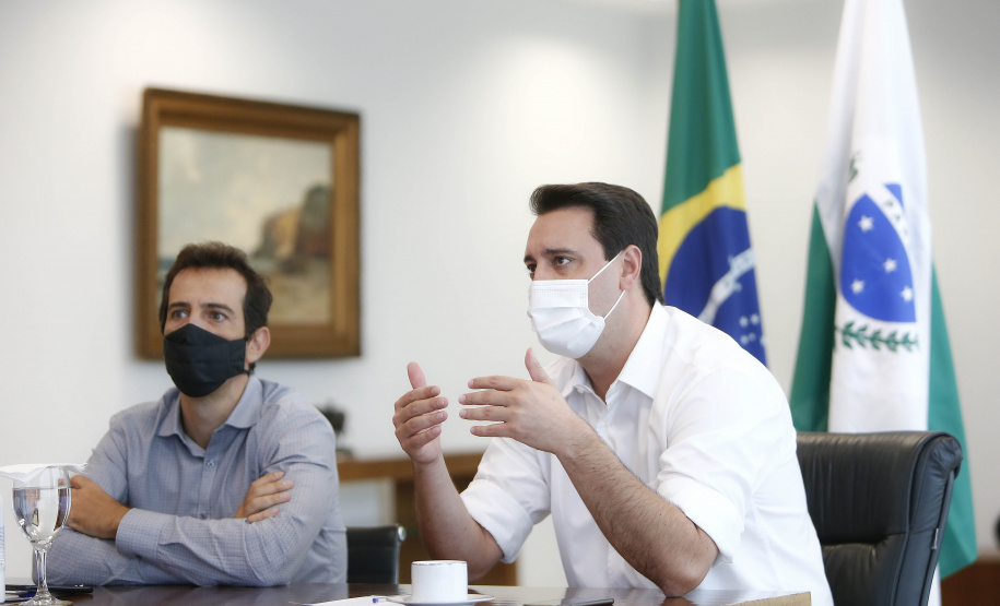 O governador Carlos Massa Ratinho Junior afirmou nesta quinta-feira (25) que a nova modalidade de ensino dos Colégios Cívico-Militares do Paraná (CCM-PR), que começa a ser implantada neste ano letivo em 197 escolas da rede pública estadual, será referência para uma nova geração de estudantes. - Curitiba, 25/03/2021 - Foto: Jonathan Campos/AEN