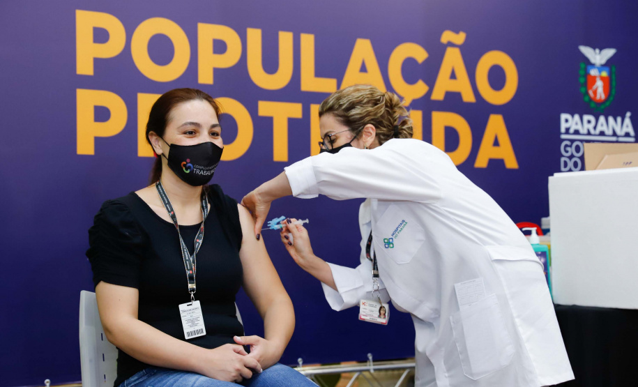 Paraná já vacinou 88,25% dos profissionais de saúde com a 1ª dose
.Foto: Rodrigo Felix Leal/AEN