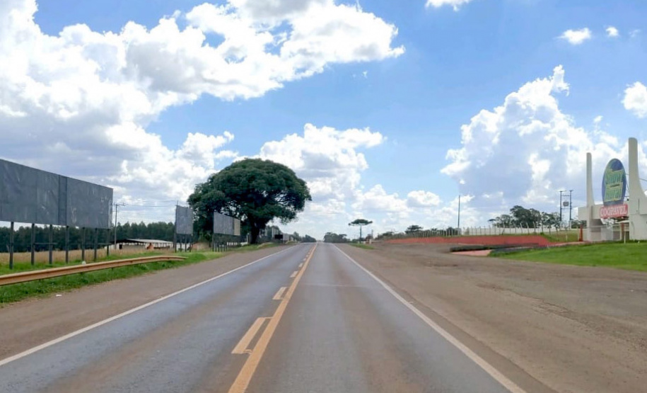 O Departamento de Estradas de Rodagem do Paraná (DER/PR) realizou nesta quinta-feira (25) a abertura dos envelopes com documentos de habilitação da licitação para duplicar 5,81 quilômetros da BR-277 em Cascavel, na região Oeste do Paraná. - Curitiba, 25/03/2021 - Foto: Divulgação DER