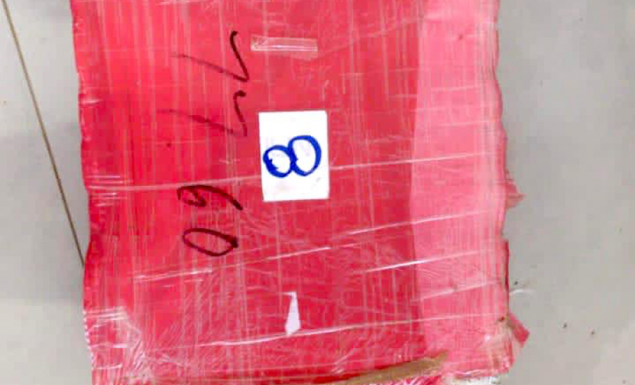 Mais de 4,7 toneladas de maconha foram apreendidas por policiais militares do Batalhão de Polícia Rodoviária (BPRv) durante uma abordagem de rotina. A apreensão, que é a maior do ano, começou por volta de 12h30 de quinta-feira (25/03) na cidade de Iporã, no Noroeste do estado, e resultou na prisão de um homem. A droga estava escondida em uma carga de chia. Curitiba, 25/03/2021 - Foto: Divulgação SESP