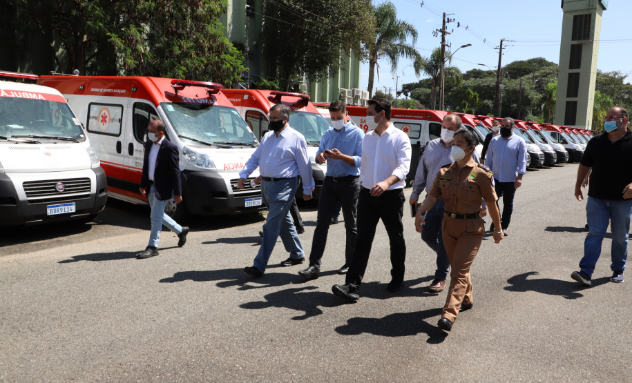Governador Carlos Massa Ratinho Junior acompanha, no Cemepar, a distribuição de medicamentos e e respiradores. Foto: Ari Dias