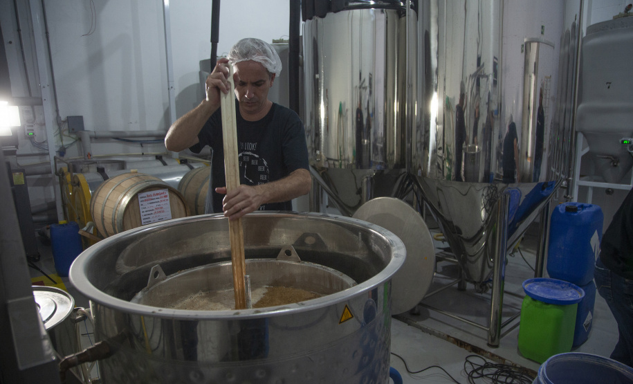 Cervejas artesanais paranaenses estão entre as melhores do País - As cervejarias foram premiadas no Concurso Brasileiro de Cervejas 2021,evento que reuniu mais de três mil rótulos brasileiros. O Paraná foi oterceiro colocado em número de medalhas, atrás apenas de SantaCatarina e Rio Grande do Sul.  -  Curitiba, 26/03/2021  -  Foto: Divulgação