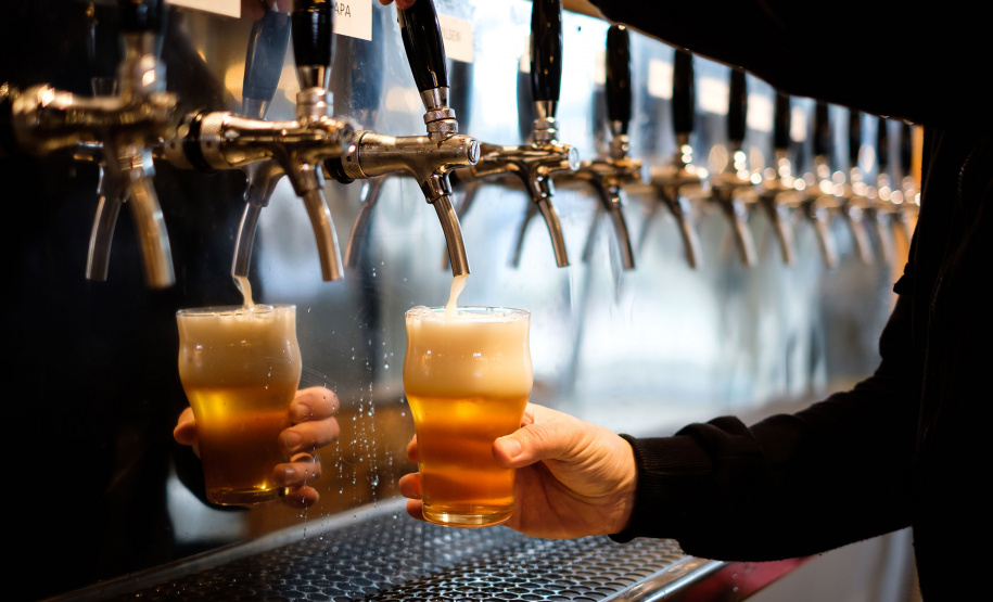 Cervejas artesanais paranaenses estão entre as melhores do País - As cervejarias foram premiadas no Concurso Brasileiro de Cervejas 2021,evento que reuniu mais de três mil rótulos brasileiros. O Paraná foi oterceiro colocado em número de medalhas, atrás apenas de SantaCatarina e Rio Grande do Sul.  -  Curitiba, 26/03/2021  -  Foto: Divulgação