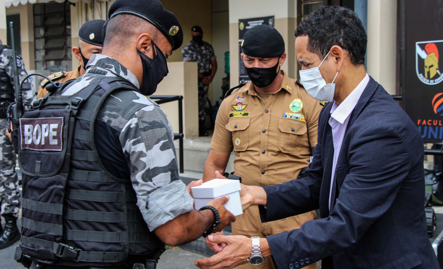 26-03-2021 Entrega de Equipamento ao Esquadrão Antibomba - BOPE Curitiba, 26 de março de 2021. Entrega de Equipamento ao Esquadrão Antibomba - BOPE