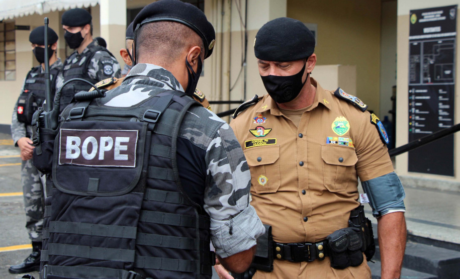 26-03-2021 Entrega de Equipamento ao Esquadrão Antibomba - BOPE Curitiba, 26 de março de 2021. Entrega de Equipamento ao Esquadrão Antibomba - BOPE