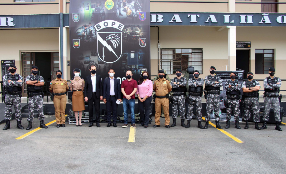 26-03-2021 Entrega de Equipamento ao Esquadrão Antibomba - BOPE Curitiba, 26 de março de 2021. Entrega de Equipamento ao Esquadrão Antibomba - BOPE