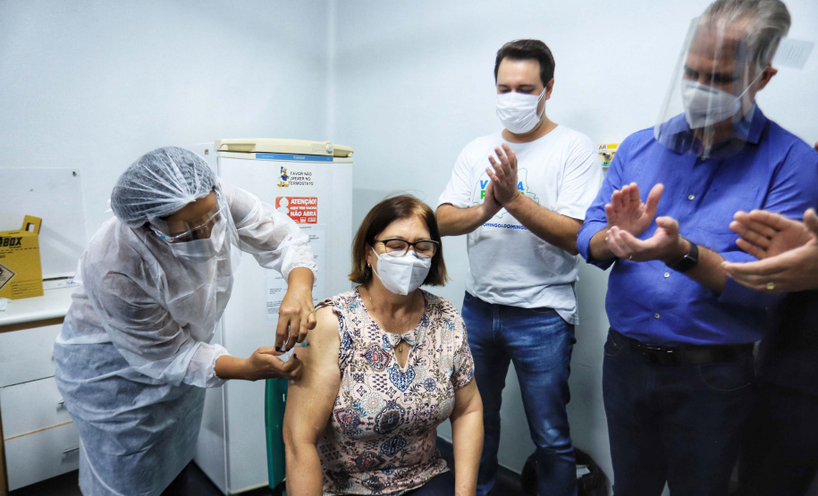 O governador Carlos Massa Ratinho Junior, participa neste domingo (28) da imunização em grupos prioritários em Apucarana. Foto: JJose Fernando Ogura/AEN