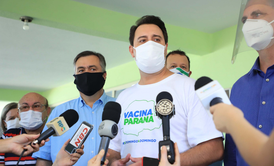 O governador Carlos Massa Ratinho Junior, participa neste domingo (28) da imunização em grupos prioritários em Apucarana. Foto: JJose Fernando Ogura/AEN