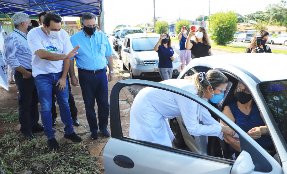 O governador Carlos Massa Ratinho Junior, participa neste domingo (28) da imunização em grupos prioritários em Apucarana. Foto: JJose Fernando Ogura/AEN