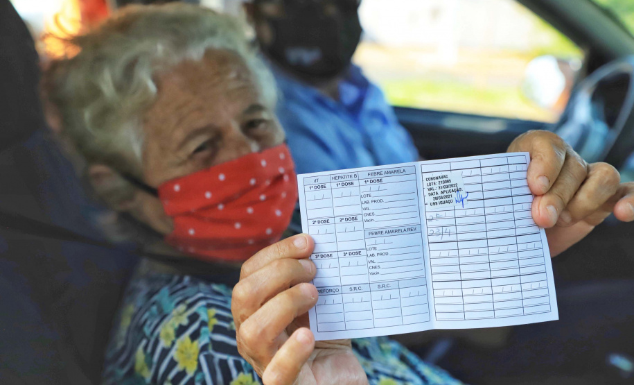O governador Carlos Massa Ratinho Junior, participa neste domingo (28) da imunização em grupos prioritários em Apucarana. Foto: JJose Fernando Ogura/AEN