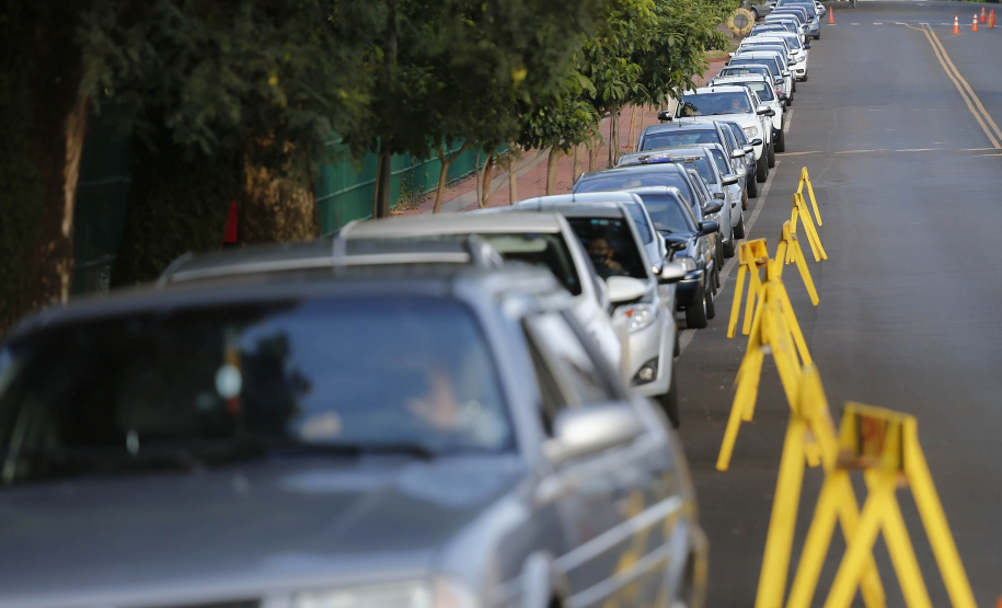 O governador Carlos Massa Ratinho Junior, participa neste domingo (28) da imunização em grupos prioritários em Apucarana. Foto: Jonathan Campos/AEN