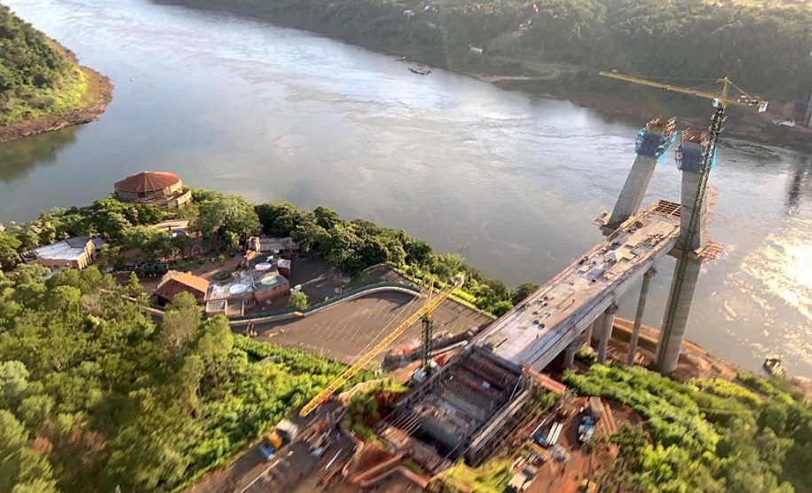 Obra da nova ponte entre Brasil e Paraguai alcança 49% de execução. Foto: Valtemir de Souza/Itaipu