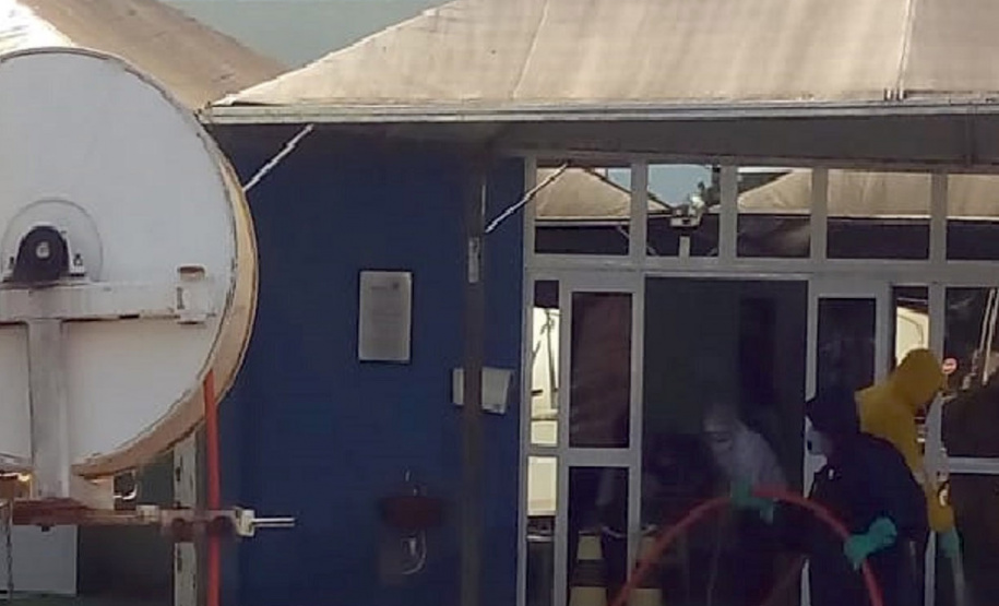 A Sanepar intensificou neste mês o trabalho de desinfecção de locais públicos na região de Paranavaí. As ações foram realizadas às sextas-feiras e sábados nas cidades de Alto Paraná, Nova Londrina, Diamante do Norte, Paranavaí, Paranacity e Cruzeiro do Sul.  -  Curitiba, 29/03/2021  -  Foto: Divulgação Sanepar