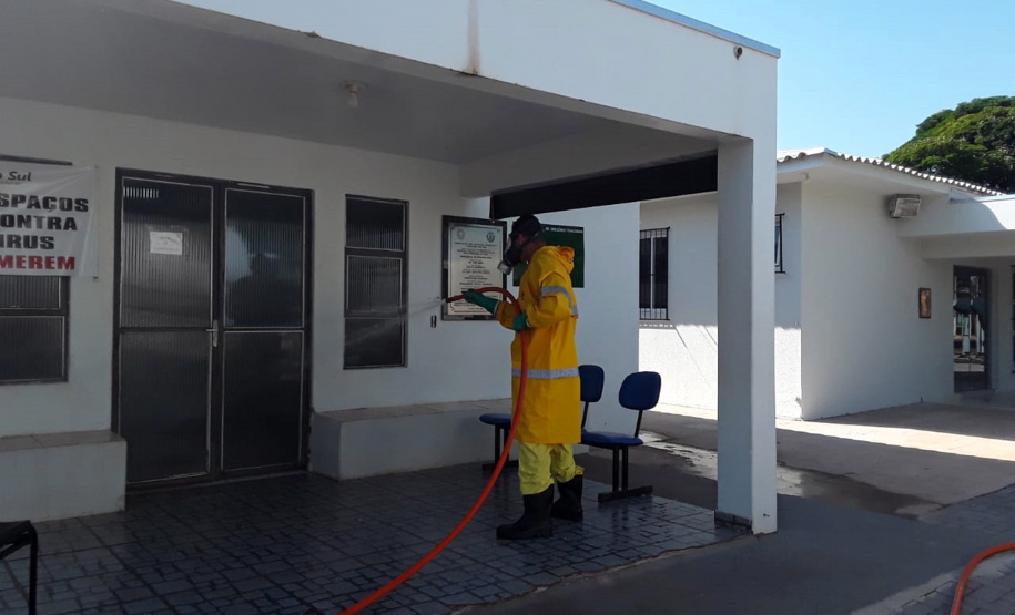 A Sanepar intensificou neste mês o trabalho de desinfecção de locais públicos na região de Paranavaí. As ações foram realizadas às sextas-feiras e sábados nas cidades de Alto Paraná, Nova Londrina, Diamante do Norte, Paranavaí, Paranacity e Cruzeiro do Sul.  -  Curitiba, 29/03/2021  -  Foto: Divulgação Sanepar