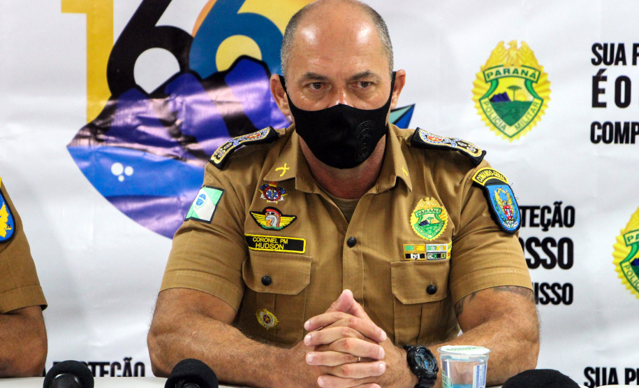 30-03-2021 Coletiva de Imprensa Um grupo responsável pelo tráfico de drogas na região do Vitória Régia, na Cidade Industrial de Curitiba, foi alvo da Operação Palácios da Polícia Militar nesta terça-feira (30/03)