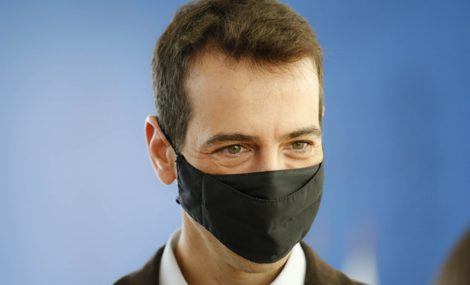 O governador Carlos Massa Ratinho Junior e o secretário estadual da Educação e do Esporte, Renato Feder, lançam o EduTech, um programa que oferece aos alunos da rede estadual cursos gratuitos de programação, games e animação. Foram 65 mil estudantes inscritos, formando 689 turmas.Foto: Jonathan Campos/AEN