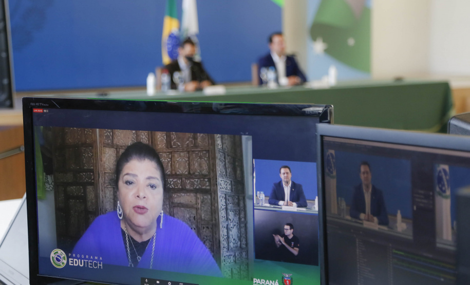 O governador Carlos Massa Ratinho Junior e o secretário estadual da Educação e do Esporte, Renato Feder, lançam o EduTech, um programa que oferece aos alunos da rede estadual cursos gratuitos de programação, games e animação. Foram 65 mil estudantes inscritos, formando 689 turmas.Foto: Jonathan Campos/AEN