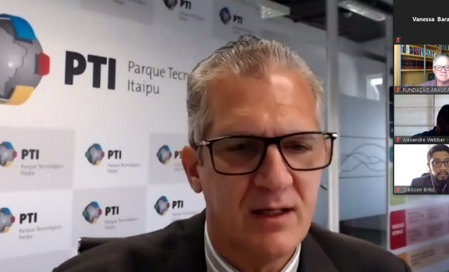 A Fundação Araucária realizou nesta segunda-feira (29), a cerimônia online de lançamento do NAPI -- Aeronaves de Pequeno Porte. Esse NAPI é uma parceria com o Parque Tecnológico Itaipu, com as Universidade Estadual do Oeste do Paraná (Unioeste) e com a Universidade Federal da Integração Latino-Americana (Unila). - Curitiba, 30/03/2021 - Foto: Divulgação Fundação Araucária