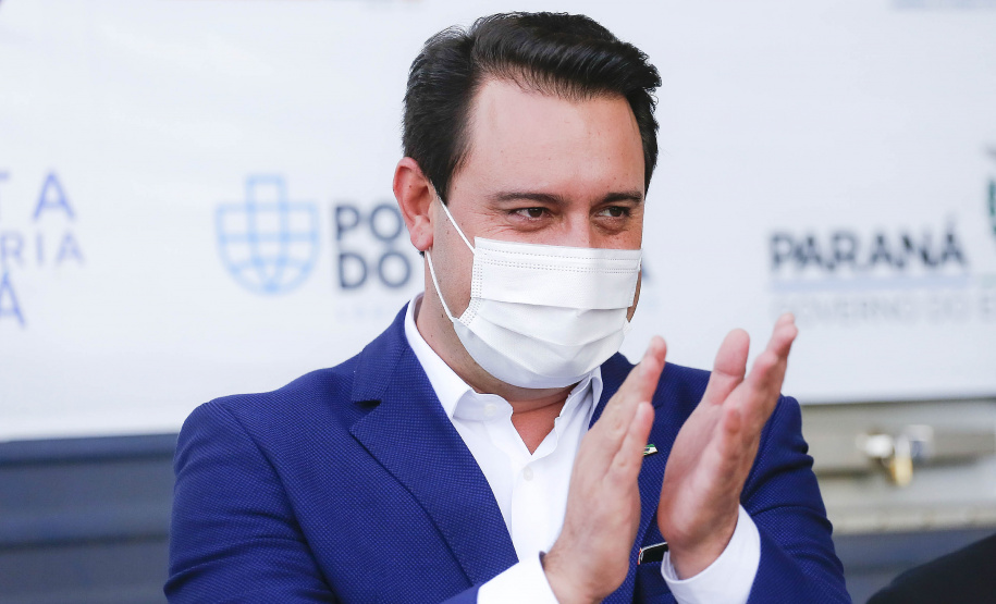 Comunidade portuária arrecada 9 mil cestas básicas para doação[gravata] Funcionários dos portos do Paraná, empresas e órgãos que atuam em Paranaguá e Antonina participam da segunda edição da campanha Cesta Solidária, promovida pela Superintendência Geral de Ação Solidária (SGAS). Foram arrecadadas 125 toneladas de alimentos, parte deles entregues nesta quarta-feira (31) ao governador Carlos Massa Ratinho Junior.  -  Curitiba, 31/03/2021  -  Foto: Jonathan Campos/AEN