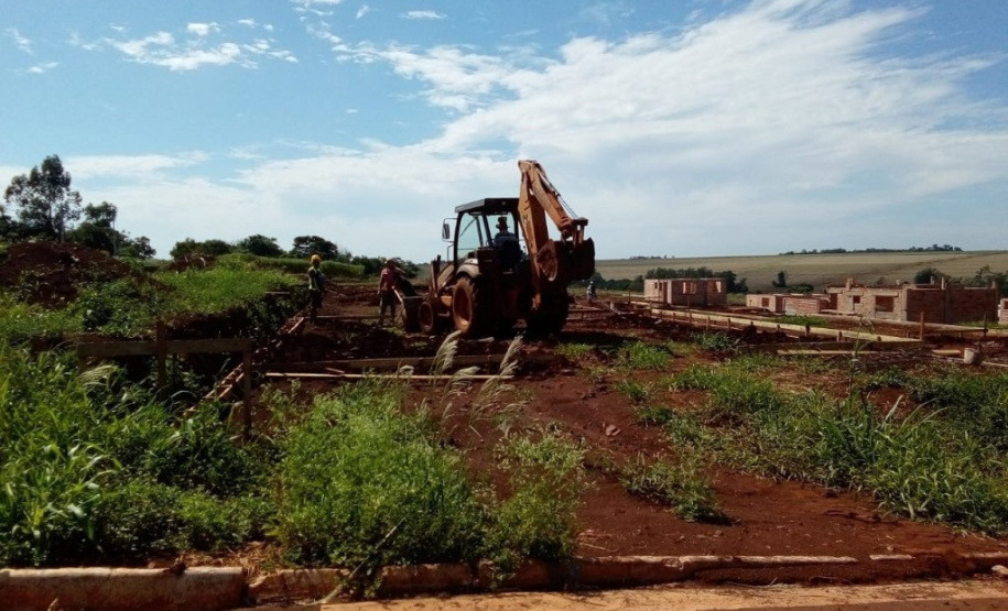 As 60 moradias em construção no município de Maripá, na região Oeste do Estado, estão com 7% do cronograma de construção concluído. A medição foi feita por técnicos da Cohapar que estiveram no conjunto habitacional nesta quarta-feira (31) para fiscalizar o andamento dos trabalhos e garantir a qualidade das moradias. - Curitiba, 31/03/2021 - Foto: Divulgação Cohapar