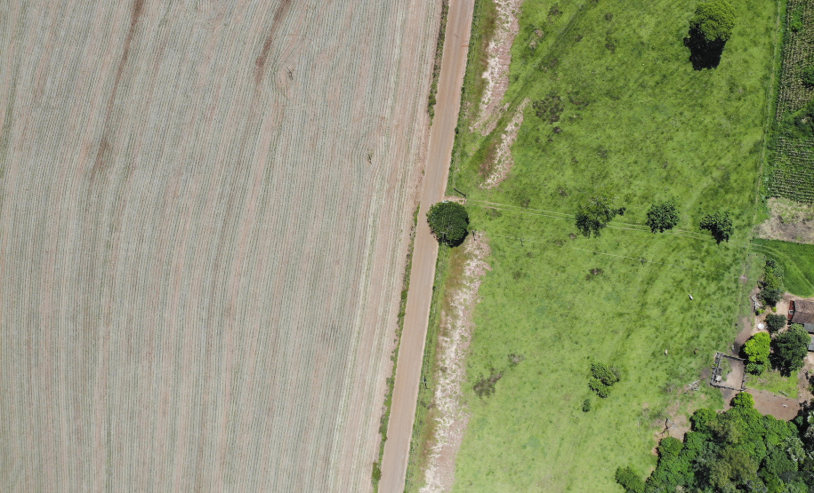 24.03.2021 - Visita do grupo tecnico da nova ferroeste em pontos onde vai passar a nova ferrovia em Mundo Novo-ms.
Foto Gilson Abreu/AEN