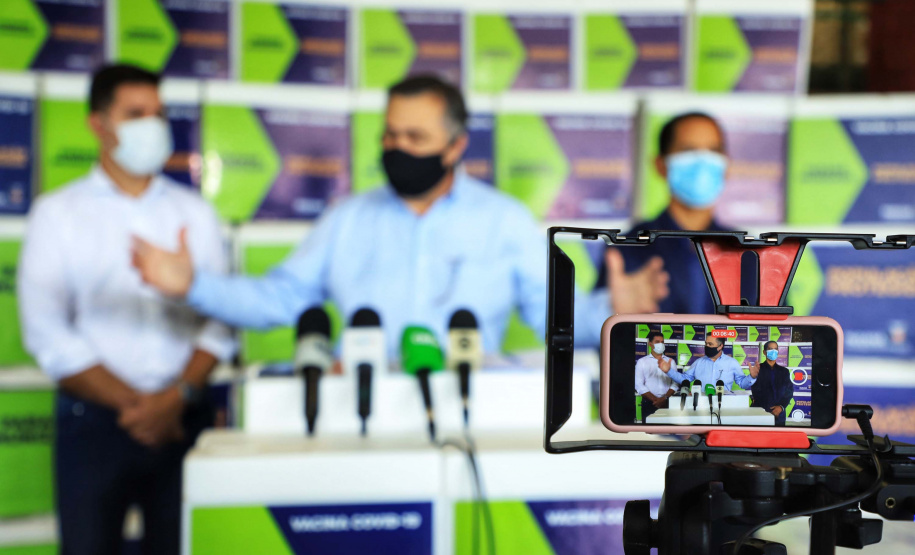 O Paraná recebeu nesta quinta-feira (1º) o 11° lote de vacinas contra Covid-19 do Ministério da Saúde. São 492.200 doses da Coronavac, produzida pela Sinovac e Instituto Butantan, e 33.250 doses da Covishield, produzida pela Universidade de Oxford com AstraZeneca e Fundação Oswaldo Cruz (Fiocruz).Foto: José Fernando Ogura/AEN