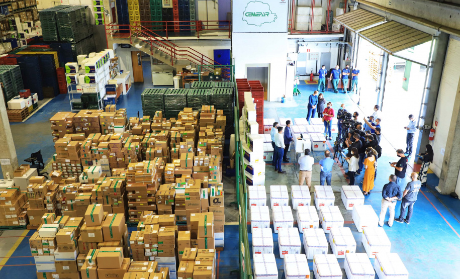 Estado distribui medicamentos para intubação junto com as vacinas. Foto: José Fernando Ogura/AEN