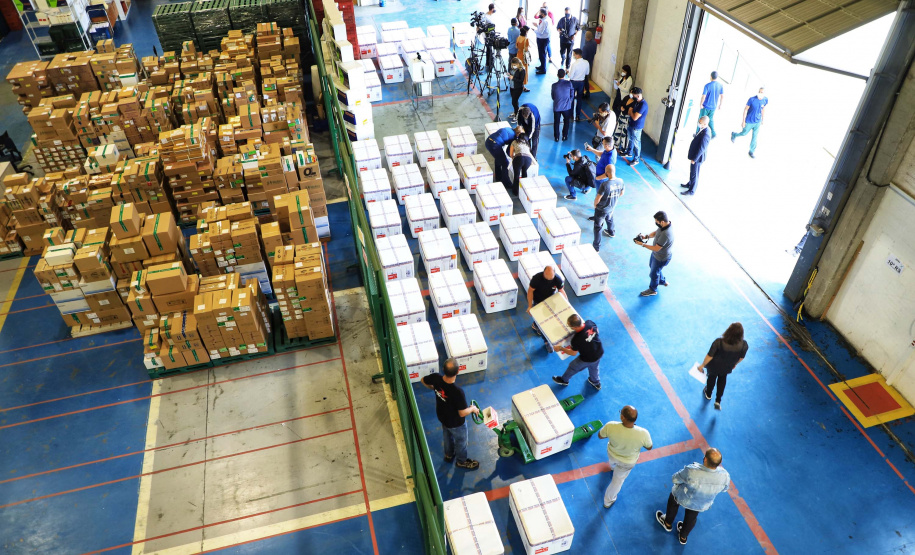 Estado distribui medicamentos para intubação junto com as vacinas. Foto: José Fernando Ogura/AEN