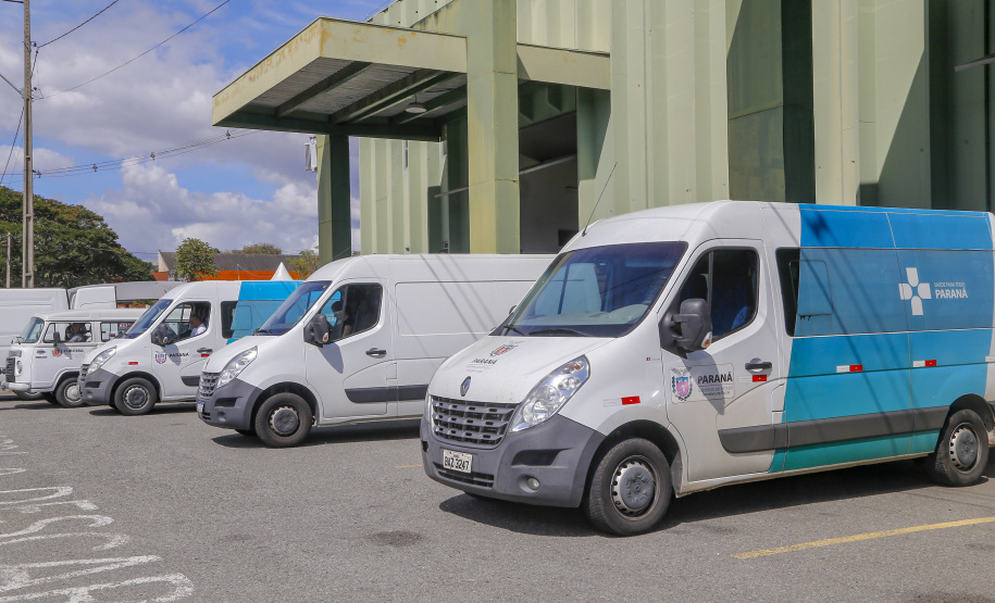 02.04.2021 - Entrega de medicamentos e vacinas para regionais.
Foto Gilson Abreu/AEN