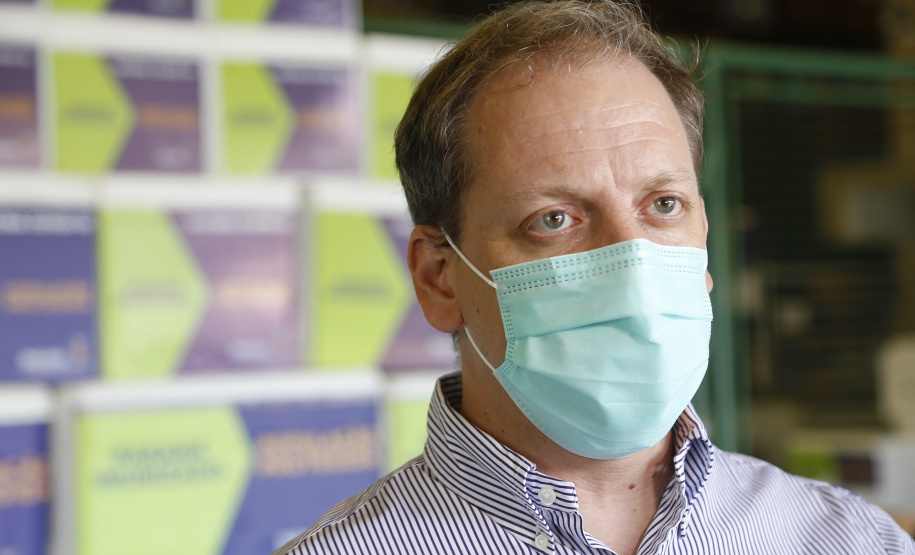 02.04.2021 - Entrega de medicamentos e vacinas para regionais. Diretor-geral da Secretaria da Saúde, Nestor Werner Júnior.
Foto Gilson Abreu/AEN