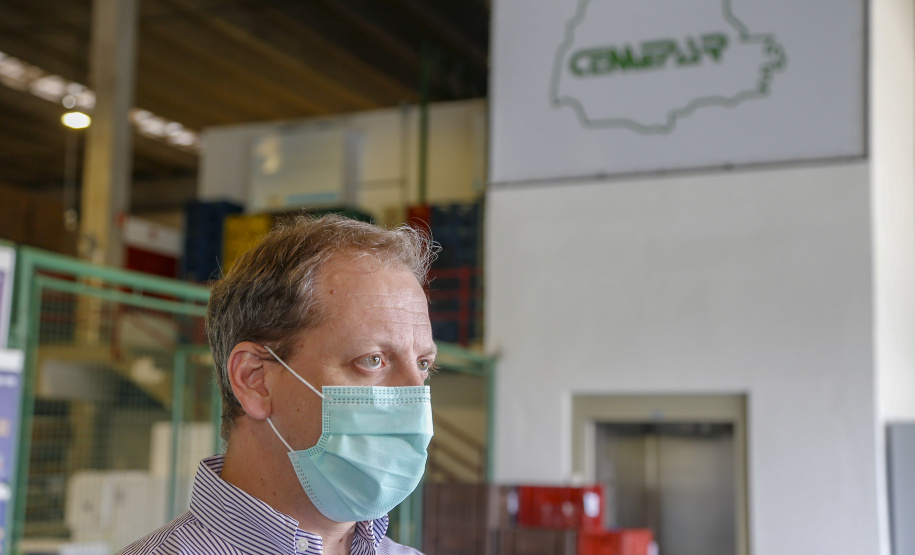 02.04.2021 - Entrega de medicamentos e vacinas para regionais. Diretor-geral da Secretaria da Saúde, Nestor Werner Júnior.
Foto Gilson Abreu/AEN