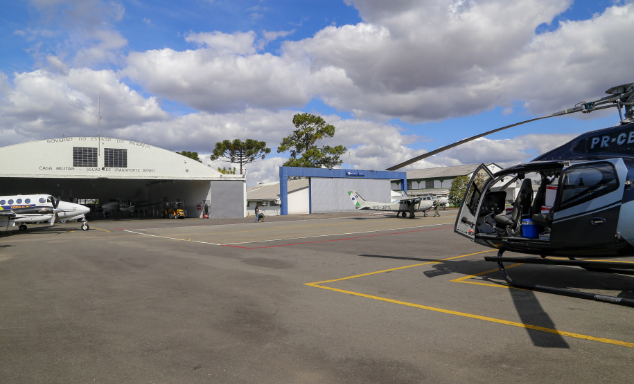 02.04.2021 - Entrega de medicamentos e vacinas para regionais.
Foto Gilson Abreu/AEN