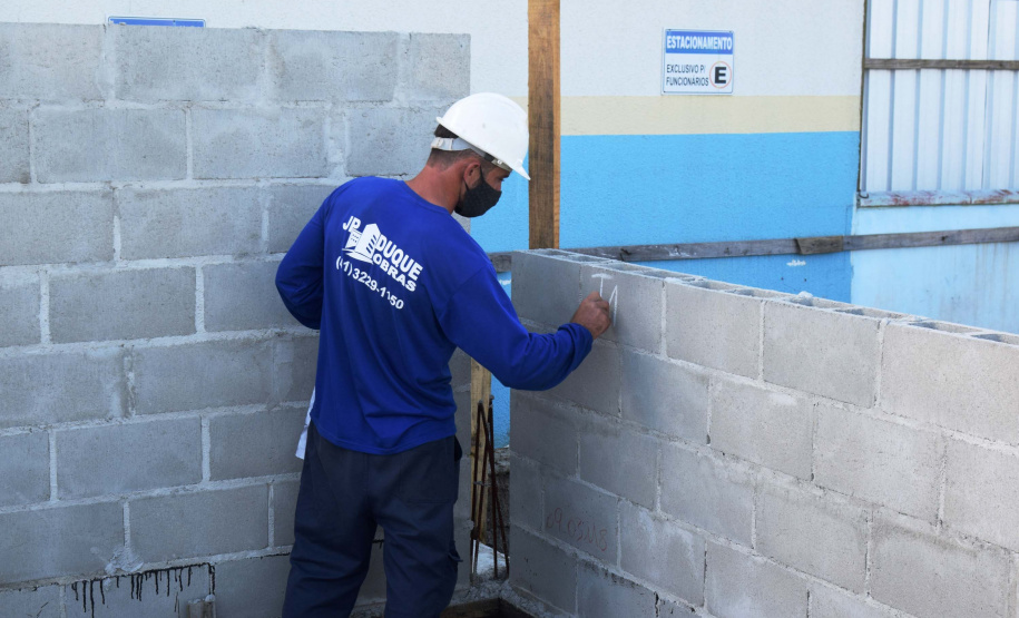 O secretário de Estado da Saúde, Beto Preto, visitou o Hospital Regional de Guaraqueçaba e as obras da maternidade anexa ao pronto socorro do município de Guaratuba nesta segunda-feira (5).
Foto: Américo Antonio/SESA