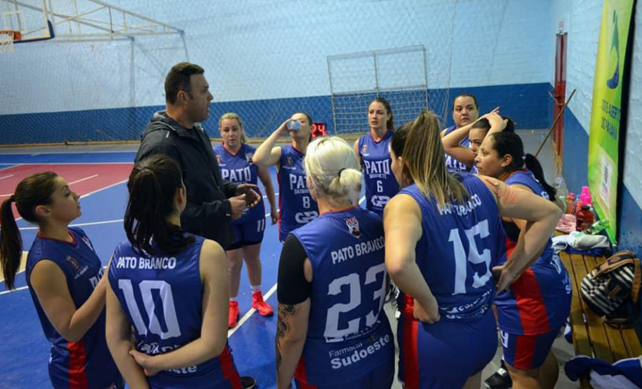 Pela primeira vez, uma equipe do sudoeste do Paraná chega aos playoffs da maior competição do basquetebol nacional, o Novo Basquete Brasil - NBB. Na campanha de 2021, o Pato Basquete, de Pato Branco, conseguiu a classificação inédita após 11 vitórias em 20 jogos. Foto: Paraná Esporte