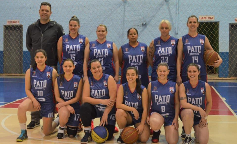 Pela primeira vez, uma equipe do sudoeste do Paraná chega aos playoffs da maior competição do basquetebol nacional, o Novo Basquete Brasil - NBB. Na campanha de 2021, o Pato Basquete, de Pato Branco, conseguiu a classificação inédita após 11 vitórias em 20 jogos. Foto: Paraná Esporte