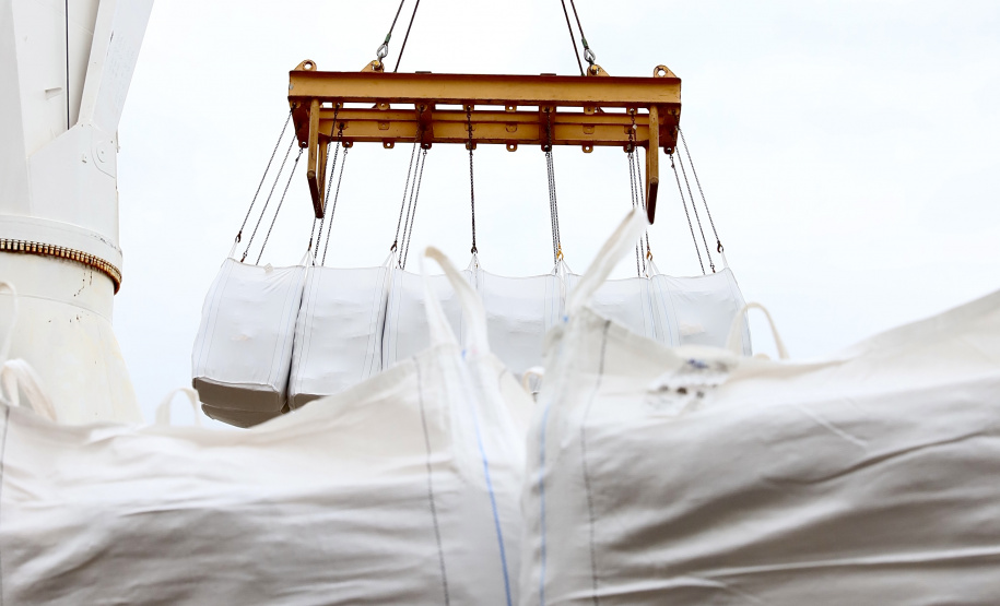 Operações inéditas são realizadas no Porto de Antonina