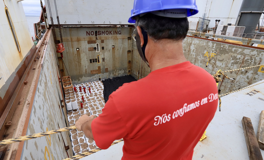 Operações inéditas são realizadas no Porto de Antonina