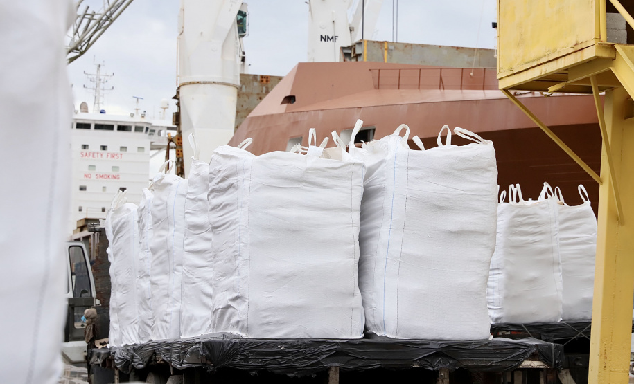 Operações inéditas são realizadas no Porto de Antonina